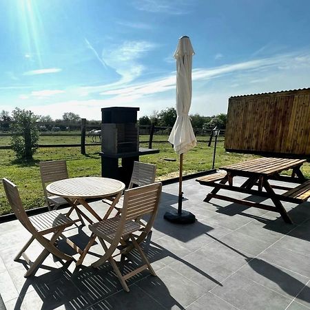 Le Clos De Baron Sur Odon, Un Havre De Paix. Eksteriør bilde