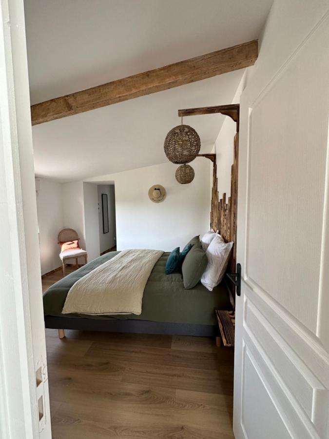 Le Clos De Baron Sur Odon, Un Havre De Paix. Eksteriør bilde